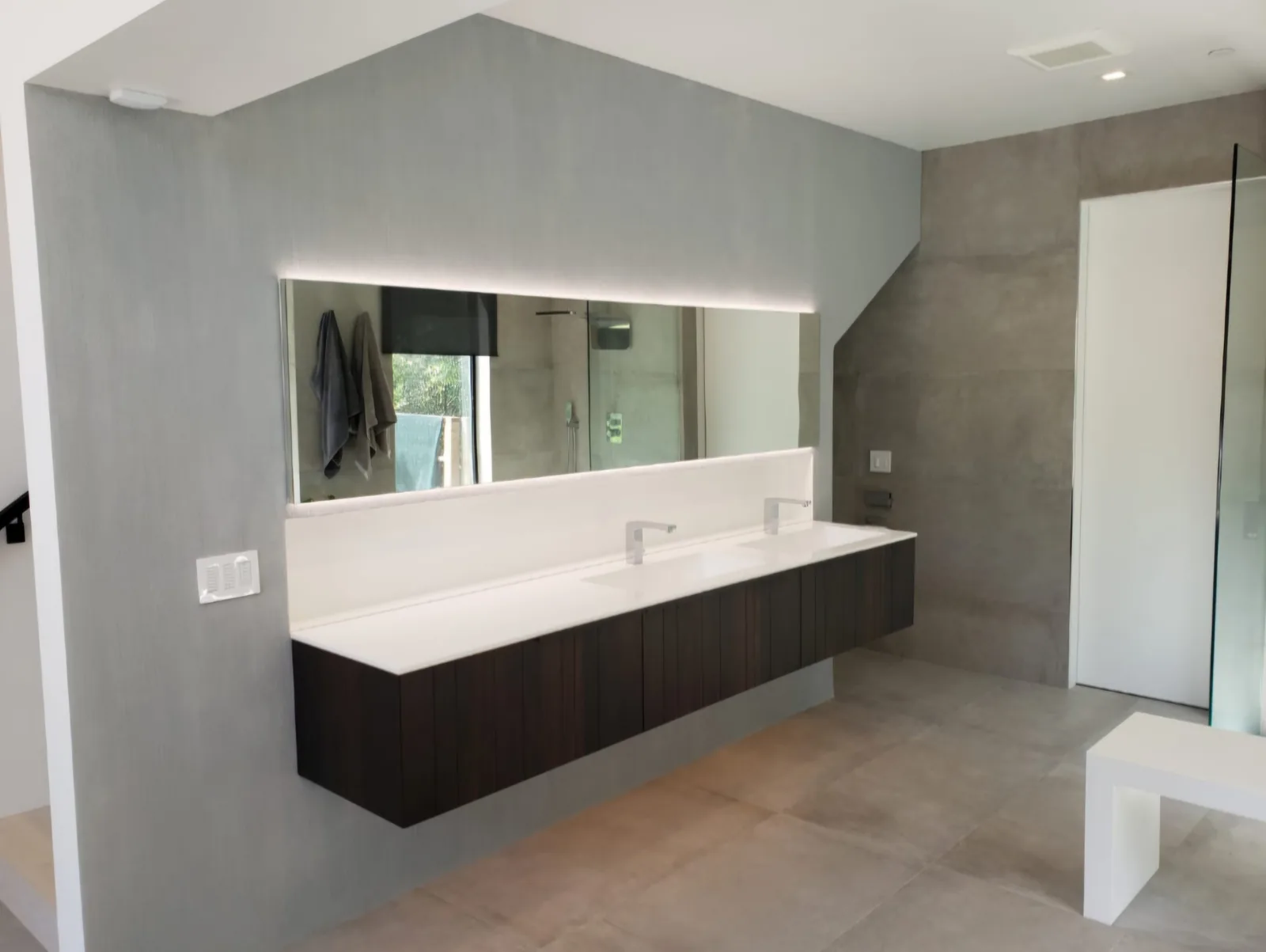 Venetian plaster feature wall with subtle tonal movement